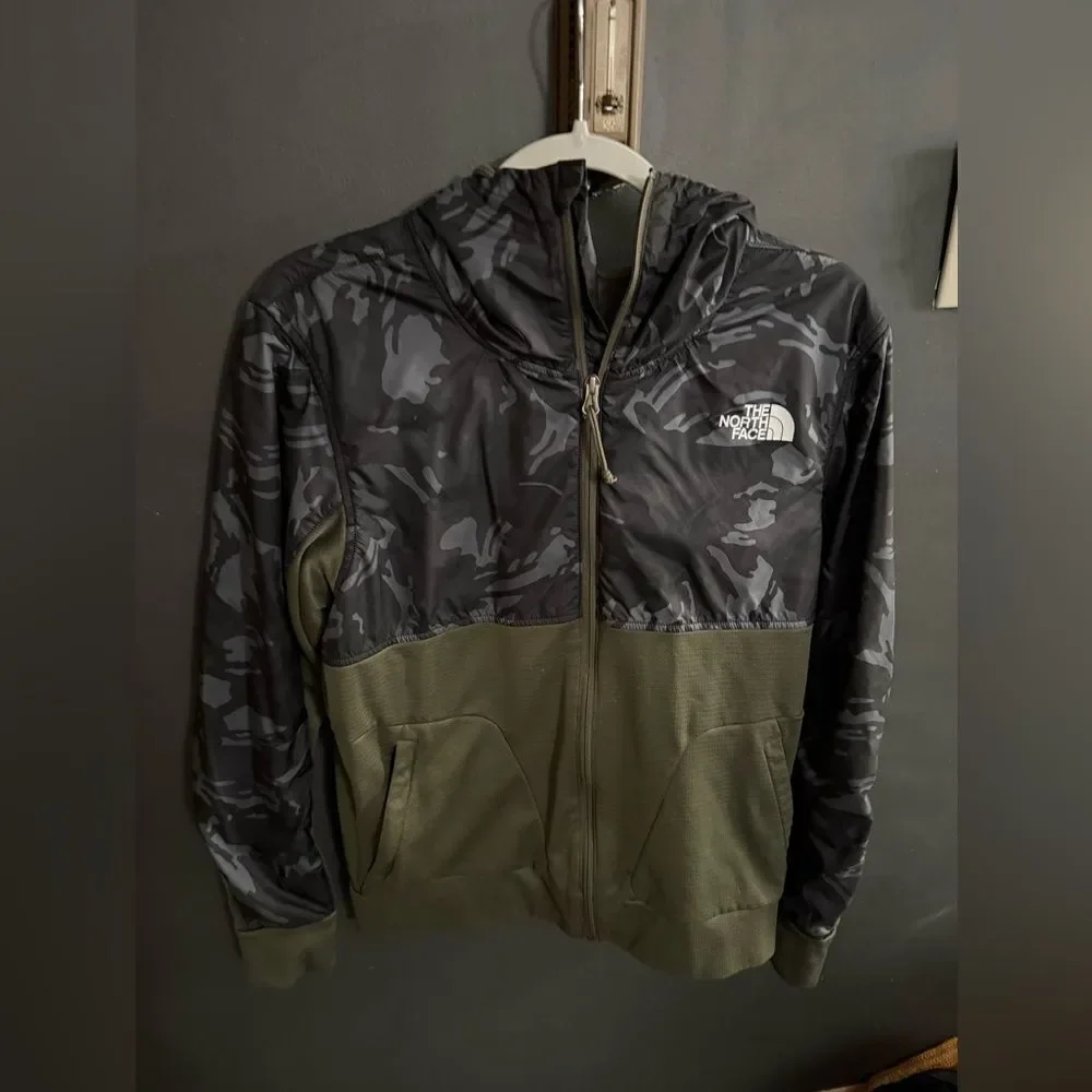 The Northface Full Zip Down Hooded Jacket Men's Size Small Green Black Multi